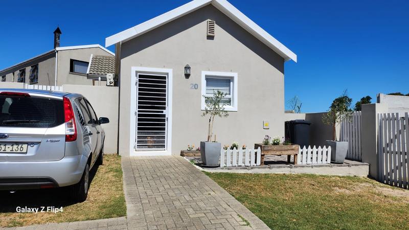 2 Bedroom Property for Sale in Protea Village Western Cape